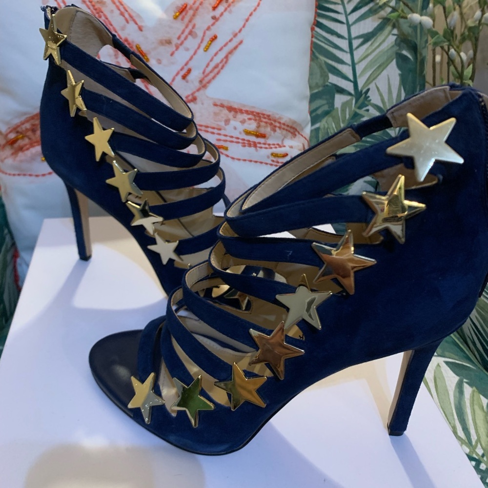 Katy Perry gold star shoes